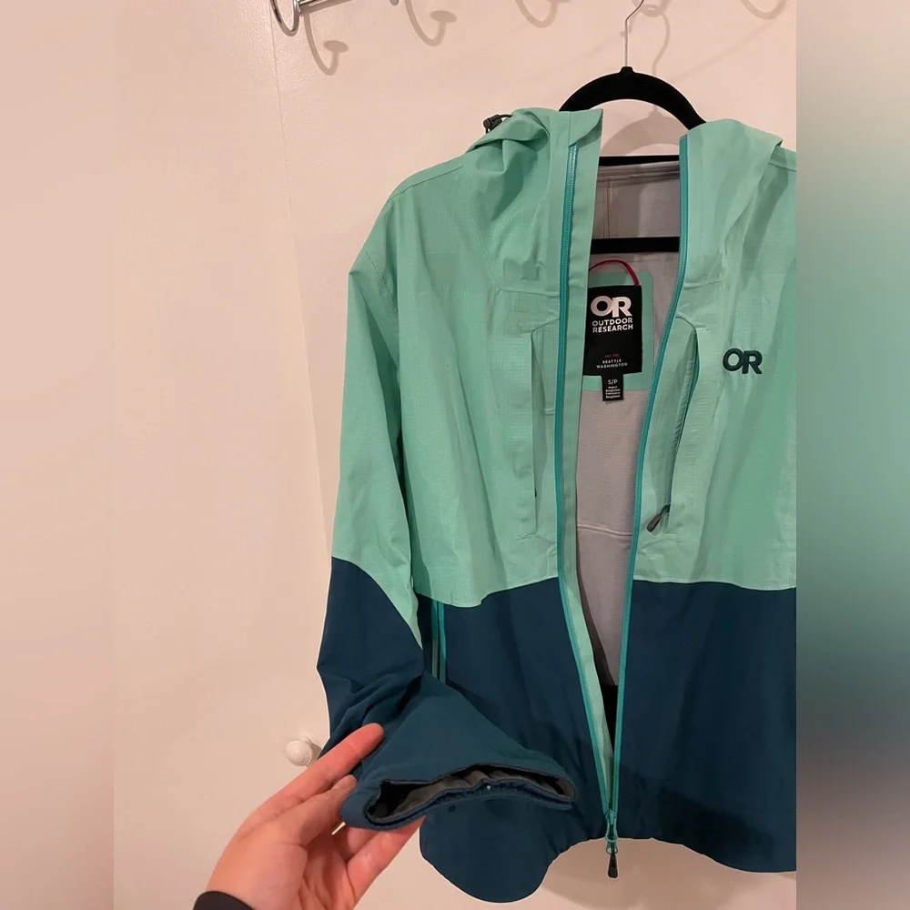 Outdoor Reception Women’s Carbide Jacket in Mint Blast/Treeline - Picture 4 of 10